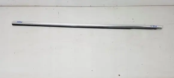 Mercedes-Benz CLS W257 Front door glass trim molding A2577250700