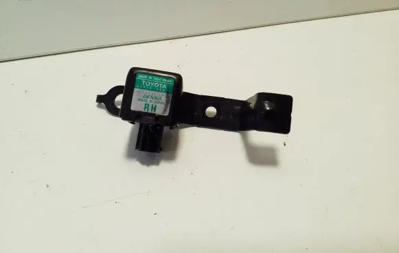 Lexus RX 330 - 350 - 400H Airbag deployment crash/impact sensor G484948020 1876005920
