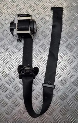 BMW X5 F15 Front seatbelt