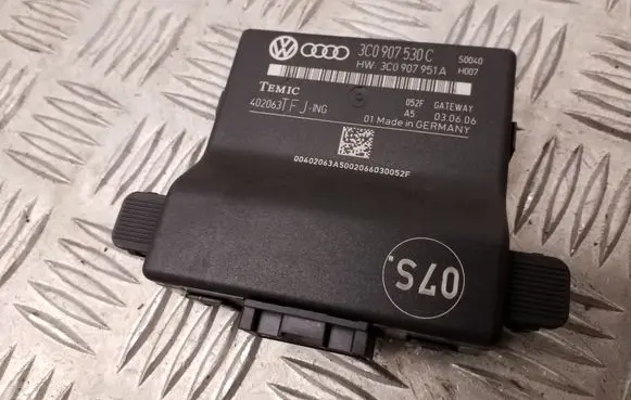 Volkswagen PASSAT B6 Gateway control module 3C0907530C 3C0907951A