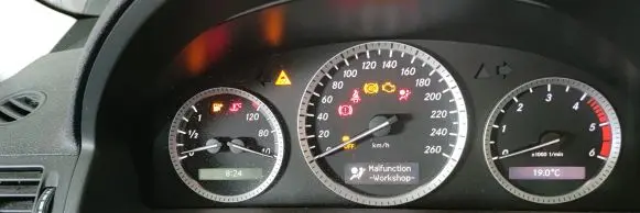 Mercedes-Benz C W204 Speedometer (instrument cluster) A2049001705 2049001705