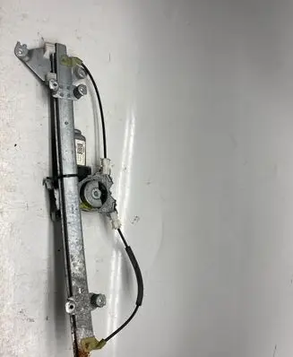 Nissan Navara D40 Front door window regulator with motor 119029