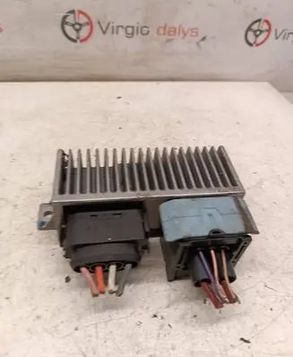 Renault Master III Glow plug pre-heat relay 271206395R