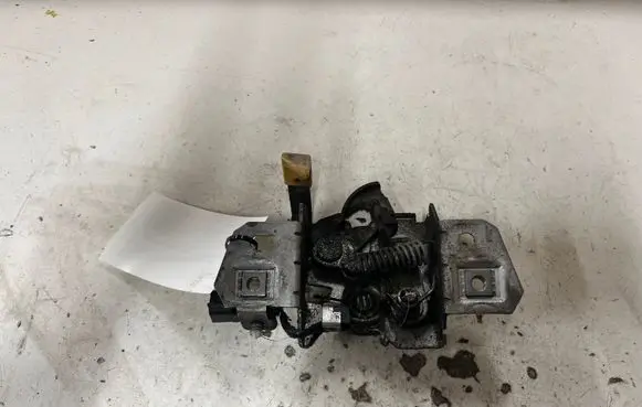 Volvo V50 Engine bonnet (hood) release handle 12066