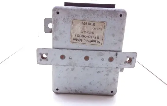 SsangYong Musso Door central lock control unit/module 8711005001