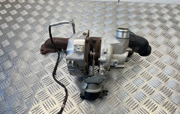 Volkswagen PASSAT B8 Turbo 04L253010T 04L253010TV250