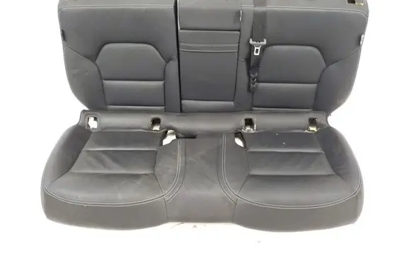 Infiniti Q30 Rear seat 