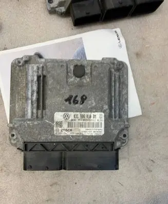 Volkswagen PASSAT B6 Engine control unit/module 03C907309A 03C906016BM 0261S01488