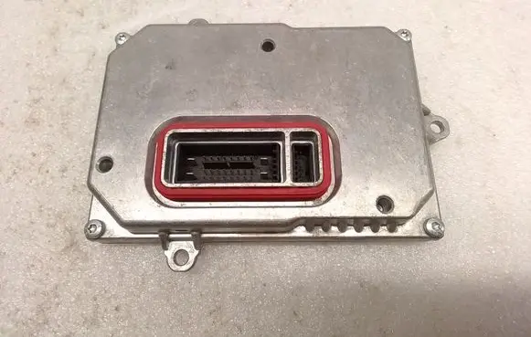 Mercedes-Benz B W245 Headlight ballast module Xenon 1307329119 A1698207185
