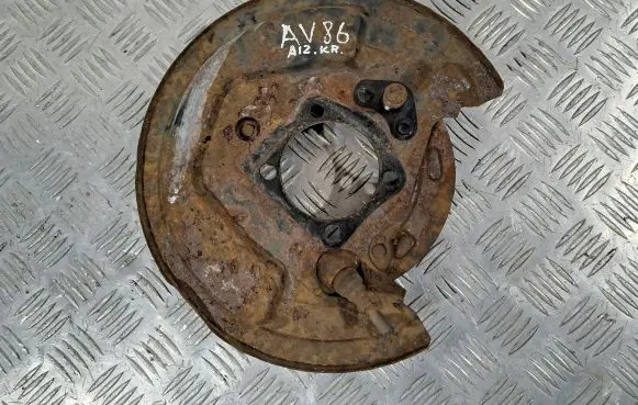 Toyota Avensis T250 Rear brake disc plate dust cover 4652005010