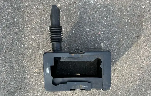 Nissan Patrol Y61 Battery box tray cover/lid 2443118V10