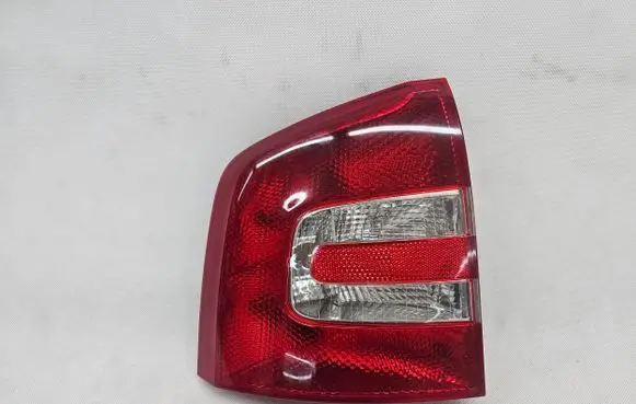 Skoda Octavia Mk2 (1Z) Rear/tail lights 1Z9945095B
