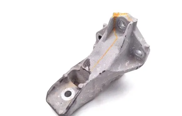 Land Rover Range Rover L405 Engine mounting bracket CPLA-6061-CB