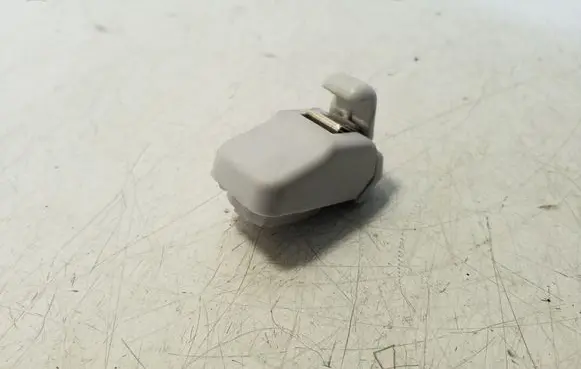 Sun visor clip/hook/bracket