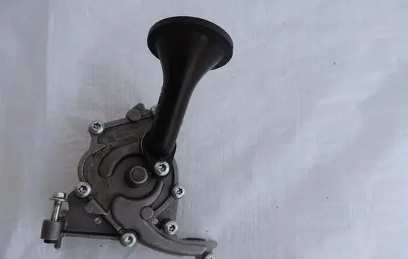 Opel Corsa F Oil pump 9831294580