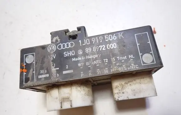 Volkswagen Golf IV Coolant fan relay 1J0919506K