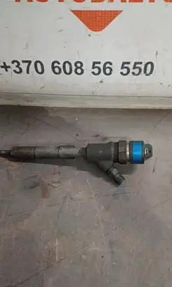 Toyota Yaris Fuel injector 2367033000