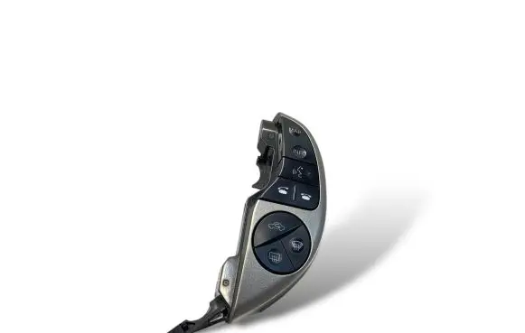 Toyota Prius (NHW20) Steering wheel buttons/switches F70CV164
