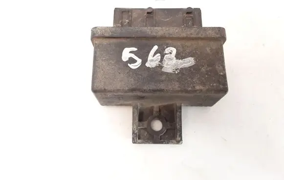 Peugeot Expert Fuel pump relay 240107