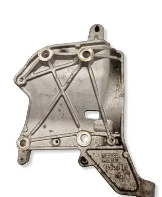 Alfa Romeo Giulietta A/C compressor mount bracket 46336523 B813