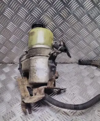 Opel Zafira A Power steering pump