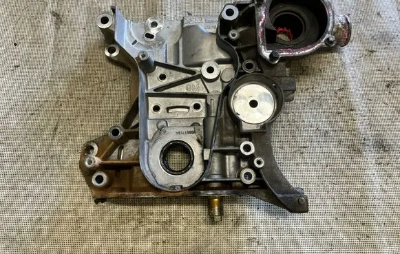 Opel Mokka Oil pump