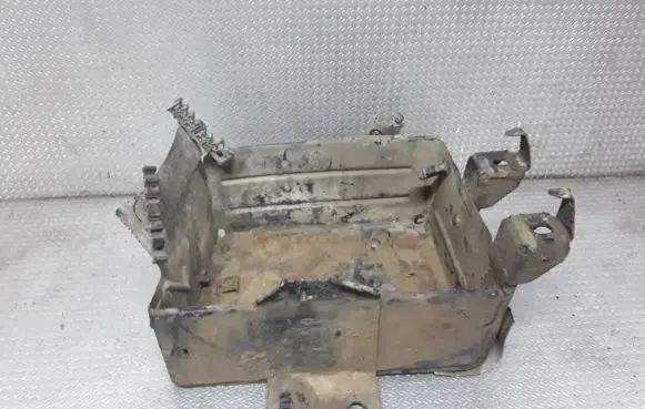 Opel Vivaro Battery tray 