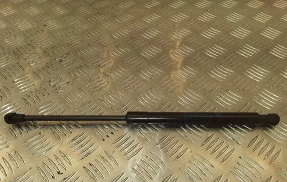 BMW 1 E82 E88 Front bonnet/hood damper/strut 7118370 51237118370 5771UA0350N07708CM31