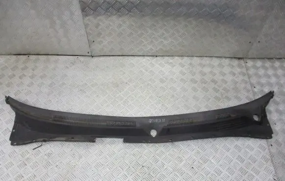 Hyundai Sonata Wiper trim