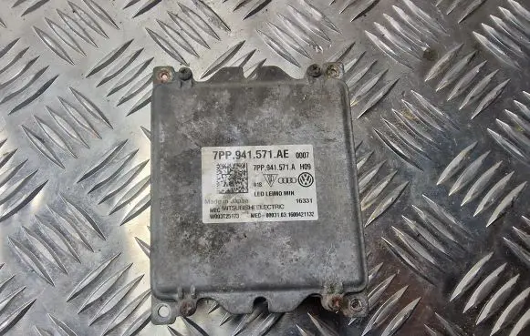 Volkswagen PASSAT B8 Headlight ballast module Xenon 7PP941571AE