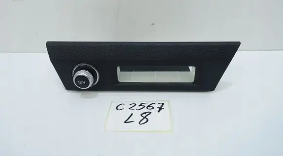 Audi A1 USB socket connector 82C863617