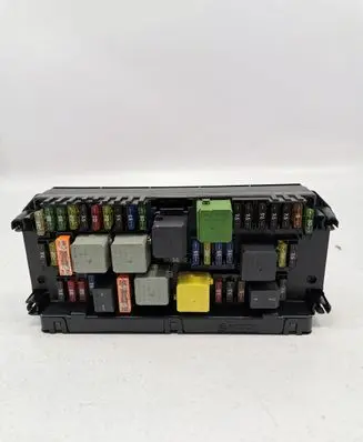 Mercedes-Benz E W212 Fuse box set A2129004025