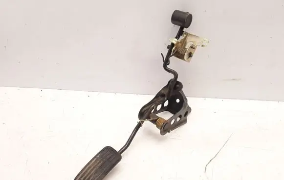 Toyota Yaris Accelerator throttle pedal
