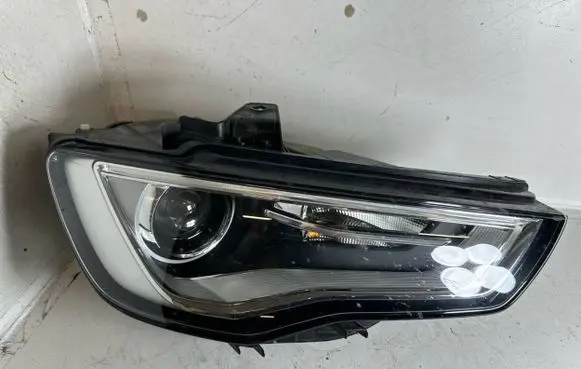 Audi A3 S3 8V Headlight/headlamp 8V0941006 1EL01074022 7EL1810