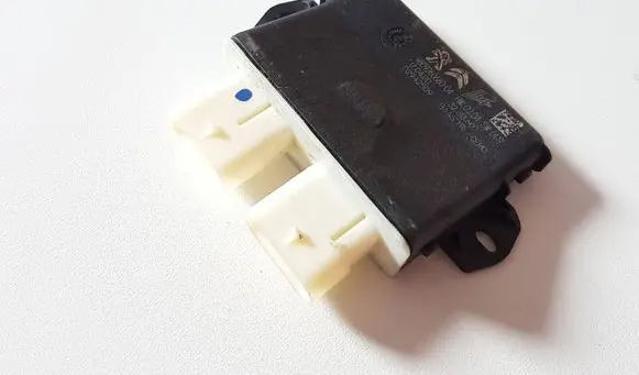 Citroen C5 Aircross Tailgate sensor 9809260680