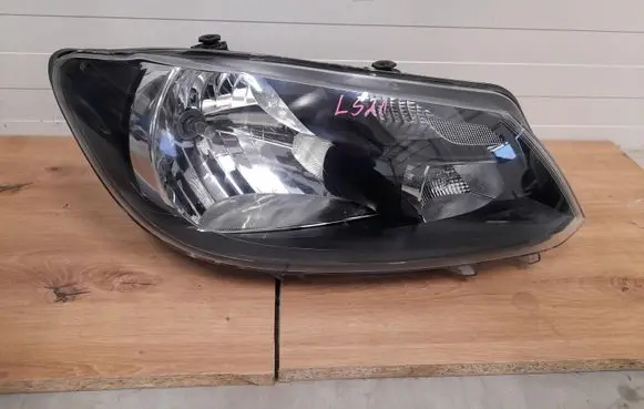 Volkswagen Caddy Headlight/headlamp