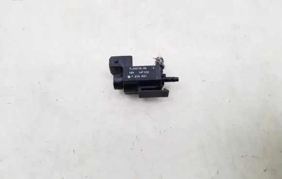 BMW 5 GT F07 Turbo solenoid valve 7810831