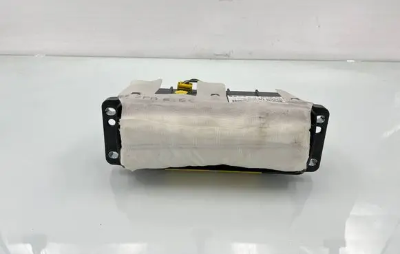 Volkswagen PASSAT B6 Passenger airbag 3C0880204D 30355699B