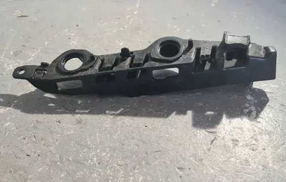 Audi A7 S7 4K8 Front bumper mounting bracket 4K8807284B