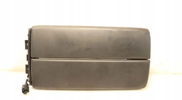 Peugeot 3008 II Armrest 