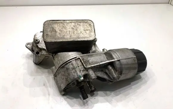 Jeep Grand Cherokee Oil filter mounting bracket 