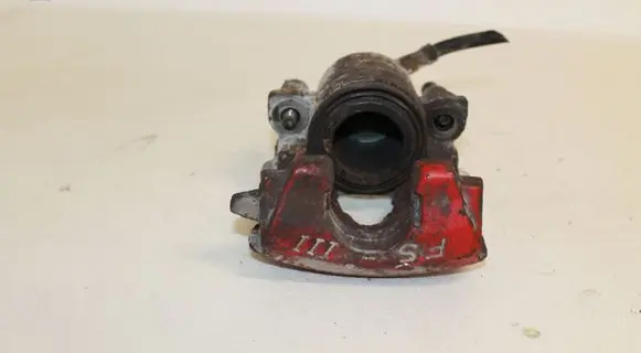 Volkswagen Polo IV 9N3 Front brake caliper