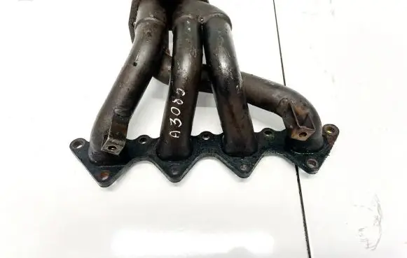 Mitsubishi Carisma Intake manifold