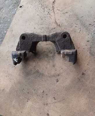Volkswagen Transporter - Caravelle T5 Front Brake Caliper Pad/Carrier 