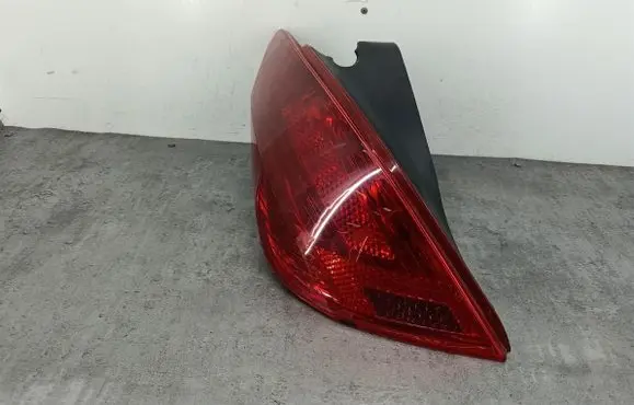 Peugeot 308 Rear/tail lights 9680425780