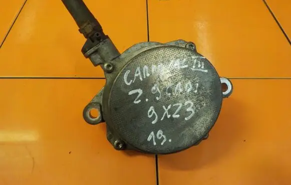 KIA Carnival Vacuum pump 288104X100