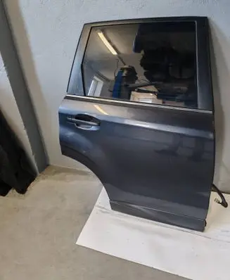 Subaru Forester SJ Rear door