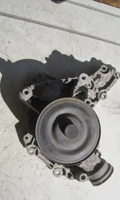 Mercedes-Benz ML W164 Water pump A2722020510