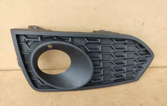 BMW 2 F22 F23 Front fog light trim/grill 8055319 51118055319