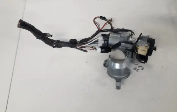 Mitsubishi Colt Ignition lock MR955230